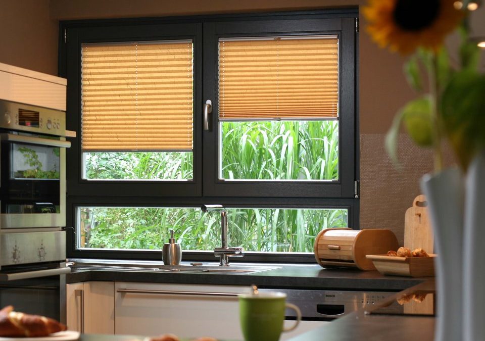 The 4 F’s to consider when choosing window dressings for your kitchen